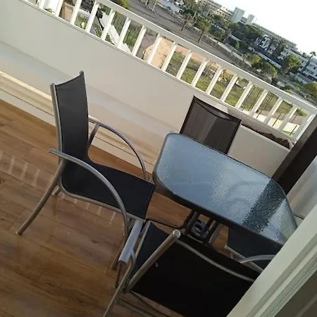 Apto. Vacacional “el Balcon De 4 Lunas” *