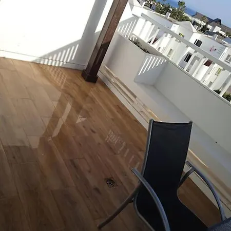 Apto. Vacacional “el Balcon De 4 Lunas” *